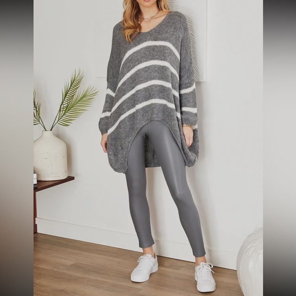 MADE IN ITALY STRIPES HIGH LOW 3/4 SLV KNIT V-NECK SWEATER - Picture 4 of 4